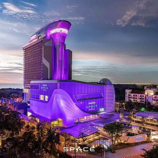 โรงแรม Grande Centre Point Space Pattaya