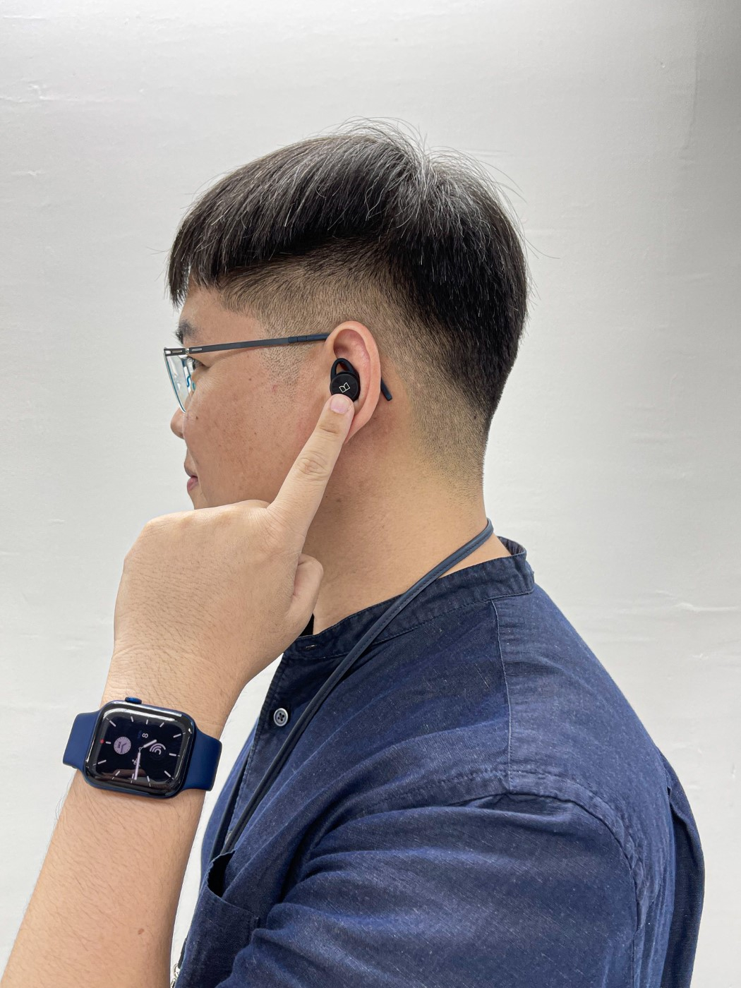 การออกแบบ และการสวมใส่หูฟัง Monster รุ่น Clarity 101 Airlinks