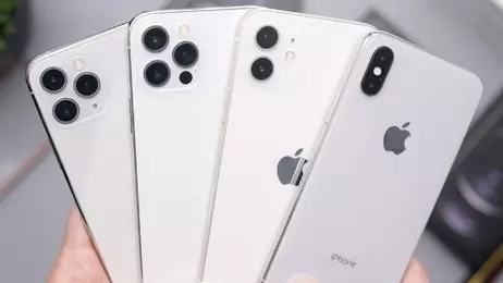 โชว์เครื่อง iPhone 12 Pro iPhone 11 Pro iPhone 12 และ iPhone X