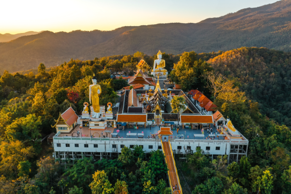 วัดพระธาตุดอยคำ