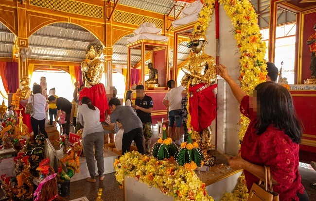 รูปปั้นไอ้ไข่ วัดเจดีย์ จังหวัดนครศรีธรรมราช