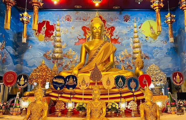 พระพุทธรูปในอุโบสถวัดท่าการ้อง จังหวัดพระนครศรีอยุธยา