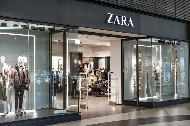 หน้าร้านแบรนด์ Zara