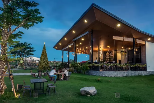 ร้านฮิลฟาร์มแอนด์รีสอร์ท