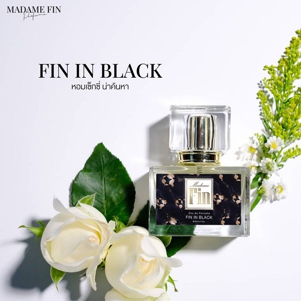 MADAME FIN Fin In Black 