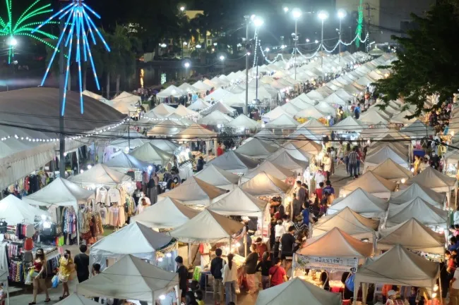 ตลาดนัด กกท.