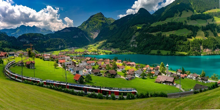 รถไฟเที่ยวสวิตเซอร์แลนด์