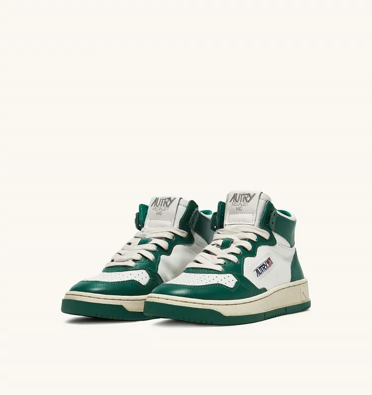 AUTRY MEDALIST MID SNEAKERS IN TWO-TONE LEATHER COLOR WHITE AND GREEN