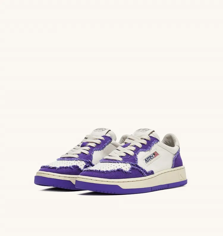 AUTRY SNEAKERS TWO-TONE MEDALIST LOW SNEAKERS IN SOFT