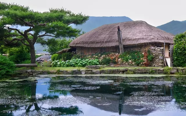หมู่บ้านพื้นเมืองเชจู