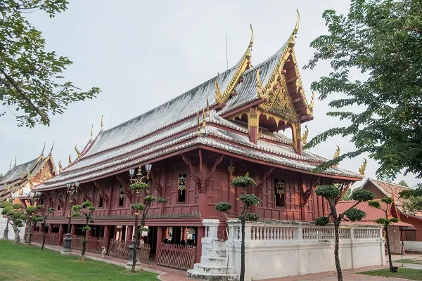 บรรยากาศวัดใหญ่สุวรรณาราม