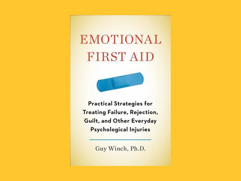 หนังสือน่าอ่าน Emotional First Aid