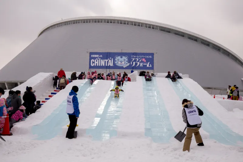 บรรยากาศ Sapporo Snow Festival สึโดเมะ