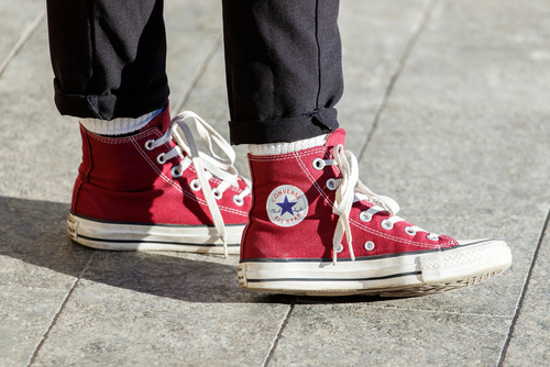 รองเท้า converse รุ่นฮิต