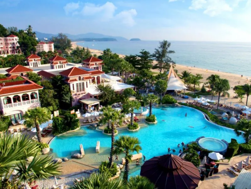 ที่พักภูเก็ต มีสวนน้ำ