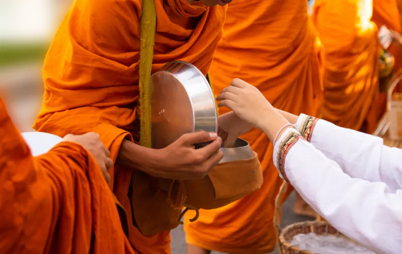 วันเข้าพรรษา
