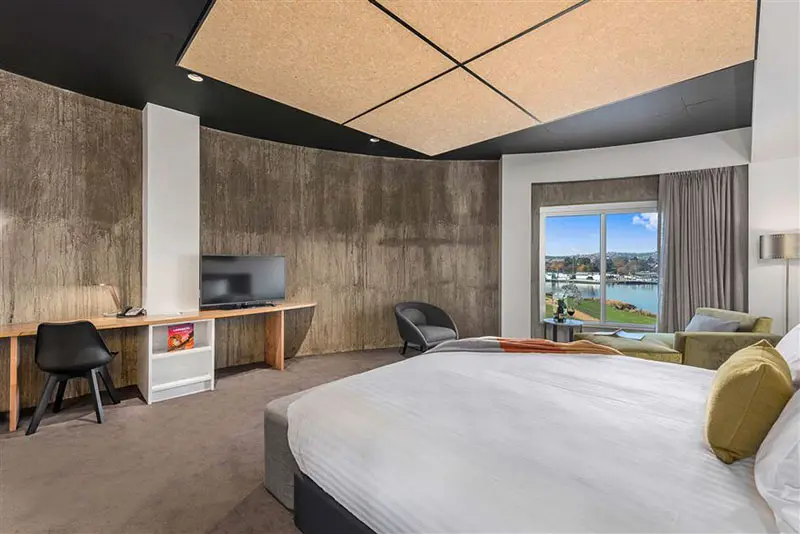 โรงแรมสุดหรูในทาสมาเนีย Peppers Silo Launceston