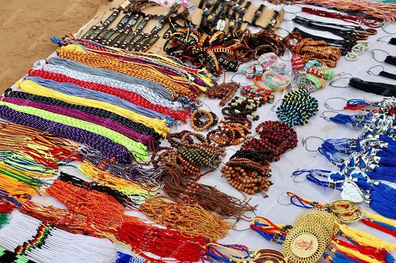 เครื่องประดับ ของฝากจากตลาดท้องถิ่นในแอฟริกาใต้