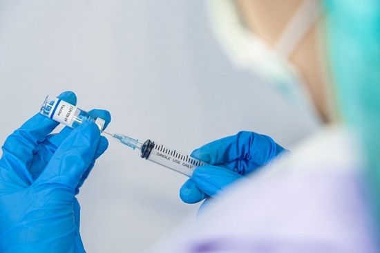 การฉีดวัคซีนโควิด