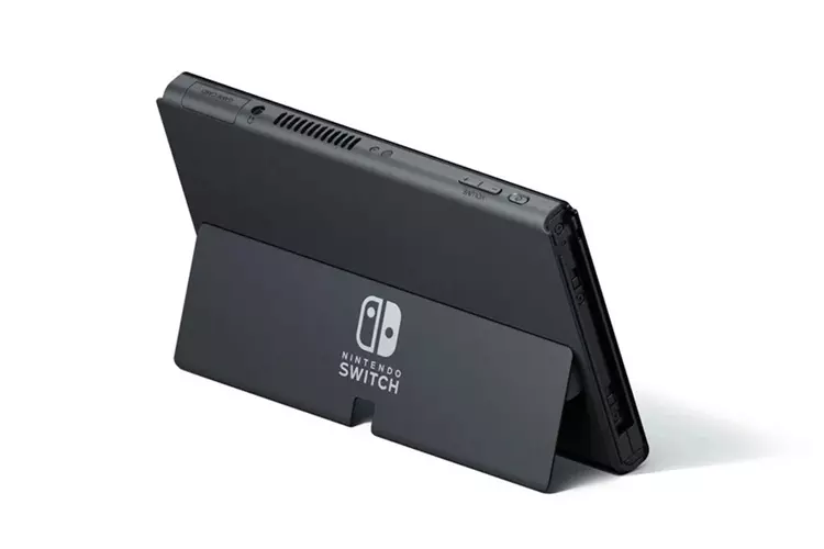 เพิ่มความแข็งแรงขาตั้งของ Nintendo Switch OLED  