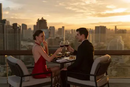 Rooftop Bar ที่ The Roof @38th Bar - Mode Sathorn Hotel Bangkok