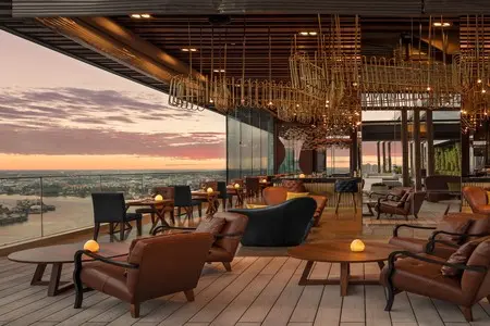 Rooftop Bar ที่ Avani+ Riverside Bangkok Hotel