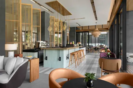 เดอะ ล็อบบี้ เดลี่ (The Lobby Deli)