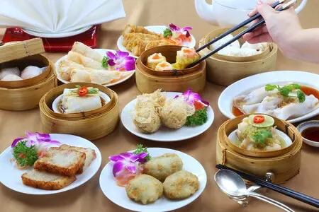ห้องอาหารโกลเด้นวิลเลจ (Golden Village Chinese Restaurant)