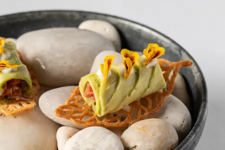 ห้องอาหาร Embassy Room – Catalan Cuisine