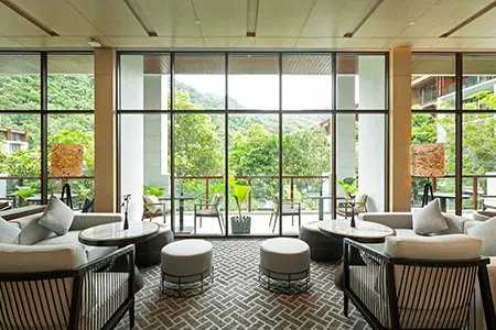 Devas lounge