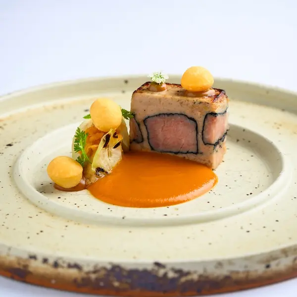 RESTAURANT INT