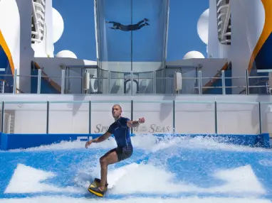 Flowrider surf simulator