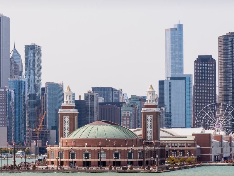 เนวี เพียร์ (Navy Pier)