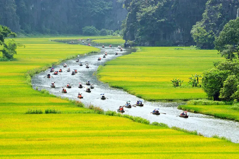 เที่ยวเวียดนาม เที่ยวนิงห์บิงห์ ล่องเรือฮาลองบก