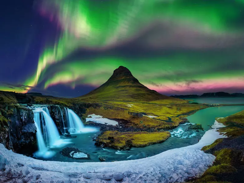 ชมแสงเหนือประเทศไอซ์แลนด์