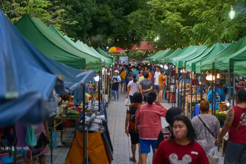 ถนนคนเดินเพชรบุรี