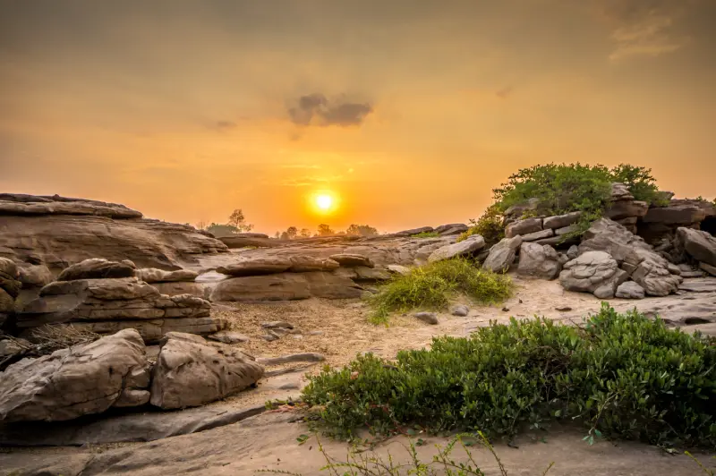 หาดชมจันทร์