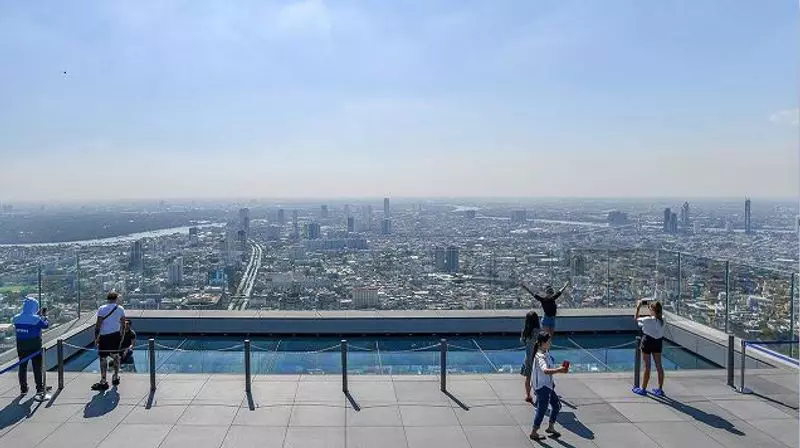 10 ที่เที่ยว ในกรุงเทพยอดนิยมต้องไปเช็คอิน! (Must places to
            visit in Bangkok)