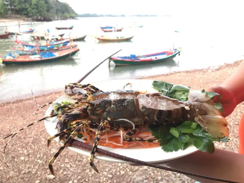 บ้านครัวประมง ร้านอาหารระยอง