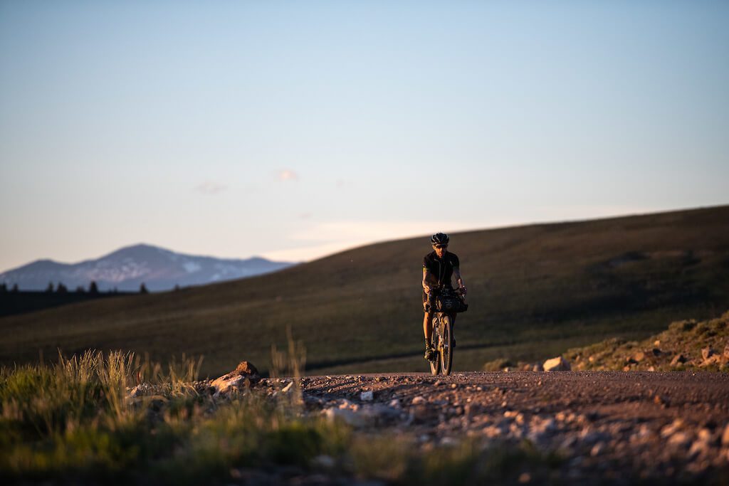 Tour Divide เป็นงานแข่งปั่นจักรยาน Off-road ซึ่งมีเส้นทางในเทือกเขาร็อกกี้จากประเทศแคนาดาลากยาวมาจนถึงเขตชายแดนของประเทศเม็กซิโก