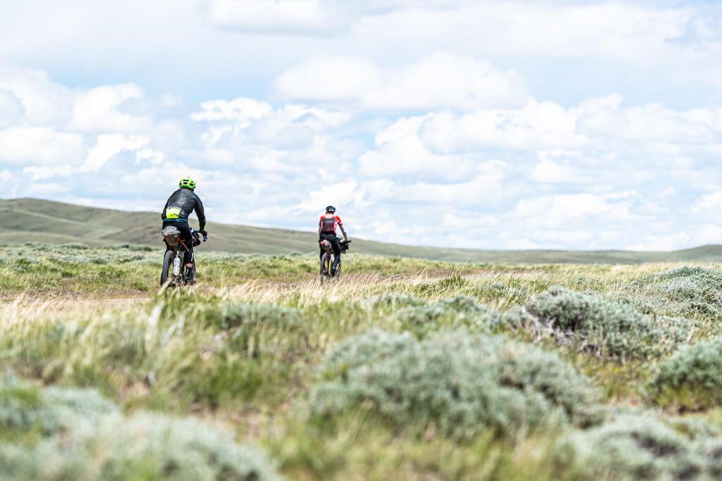 Tour Divide เป็นงานแข่งปั่นจักรยาน Off-road ซึ่งมีเส้นทางในเทือกเขาร็อกกี้จากประเทศแคนาดาลากยาวมาจนถึงเขตชายแดนของประเทศเม็กซิโก