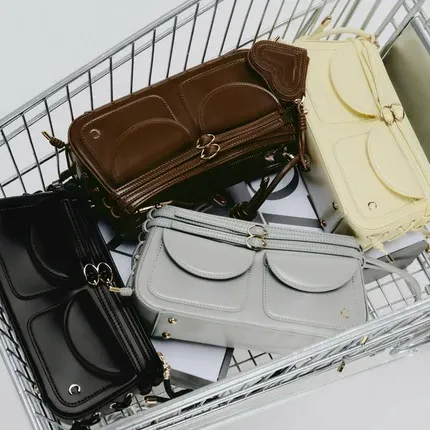 LINE SHOPPING มีร้านอะไรบ้าง? รวมร้านฮิตและสินค้าน่าช้อป LINE SHOPPING มีร้านอะไรบ้าง? รวมร้านฮิตและสินค้าน่าช้อป
