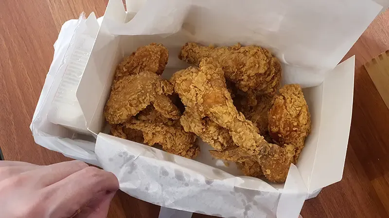 ข้าวเย็นกินอะไรดี กับเพื่อน ครอบครัว