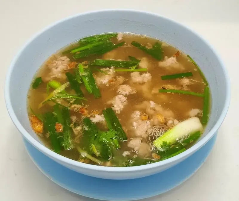สมยศ ข้าวต้มรอบดึก