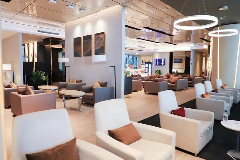 MIRACLE LOUNGE