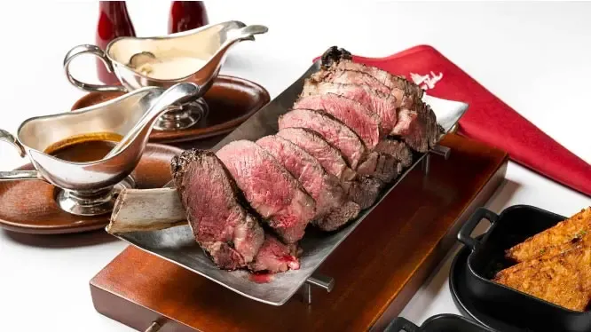ห้องอาหาร นิวยอร์ก สเต็กส์เฮ้าส์ (New York Steakhouse)