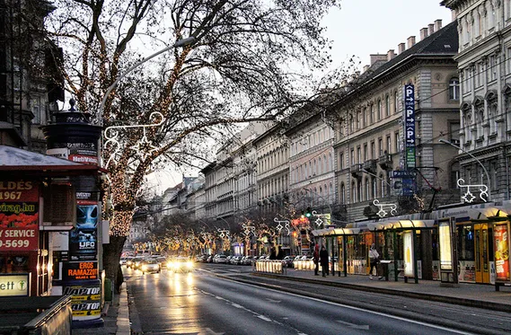 แนะนำที่เที่ยว : Budapest, Hungary