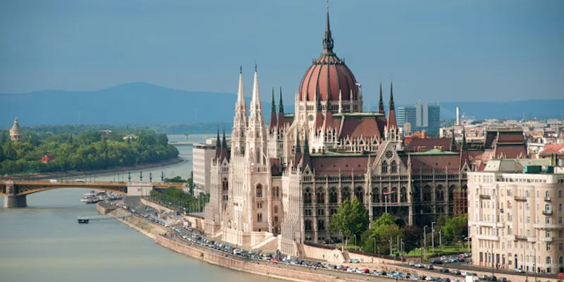 แนะนำที่เที่ยว : Budapest, Hungary