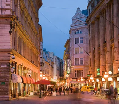 แนะนำที่เที่ยว : Budapest, Hungary