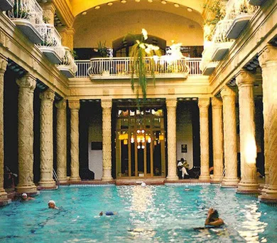 แนะนำที่เที่ยว : Budapest, Hungary